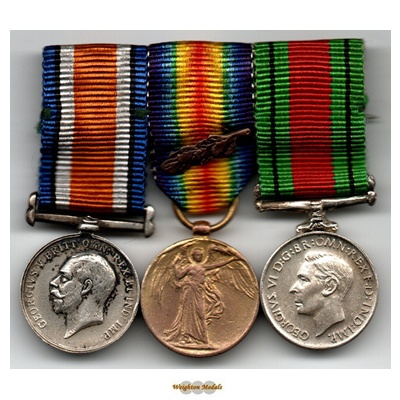 (image for) WWI and WWII - Group of 3 Miniature